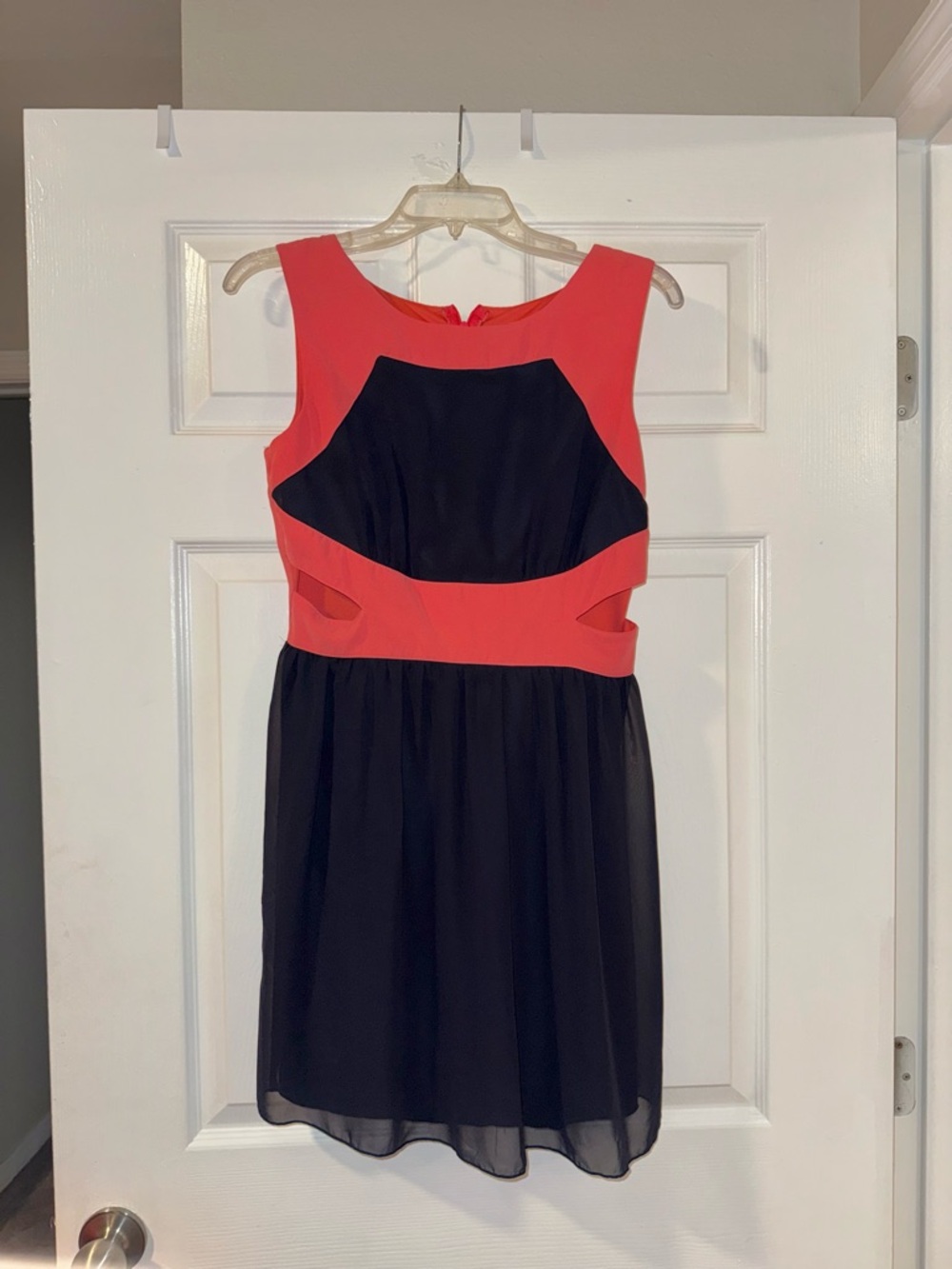 Sweet Storm Coral and Navy Blue Side Cutout Formal Mini Dress - Size L 💙